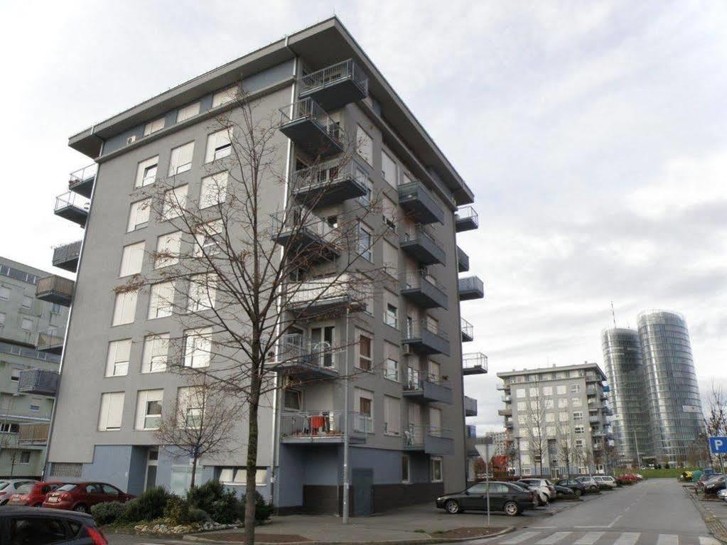 Prestige Apartman Zagreb Exterior photo